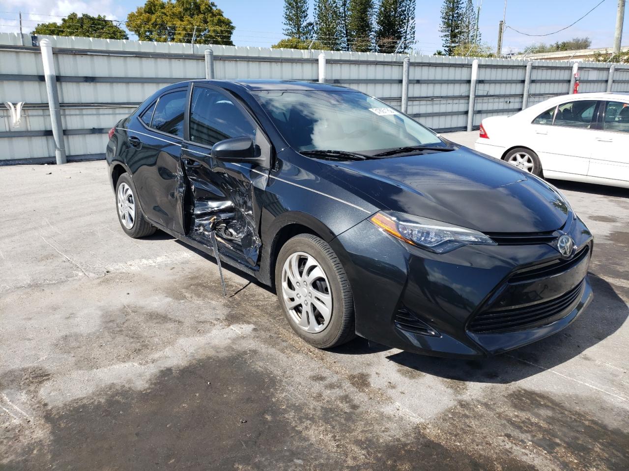 TOYOTA COROLLA L 2018 with VIN 2T1BURHE9JC965819 - Photo from auction