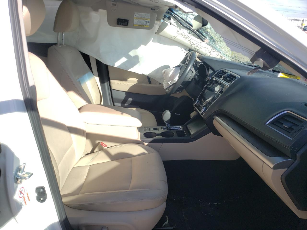 Photo 5 from auction – 2019 SUBARU OUTBACK 3. with VIN 4S4BSENC9K3290836