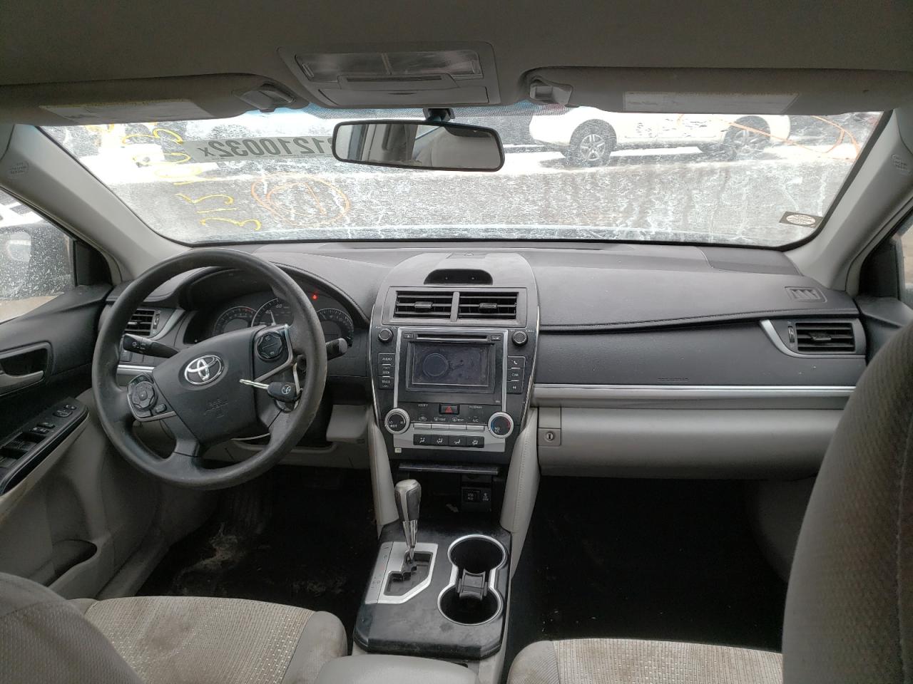 Photo 9 from auction – 2014 TOYOTA CAMRY L with VIN 4T4BF1FK0ER372140