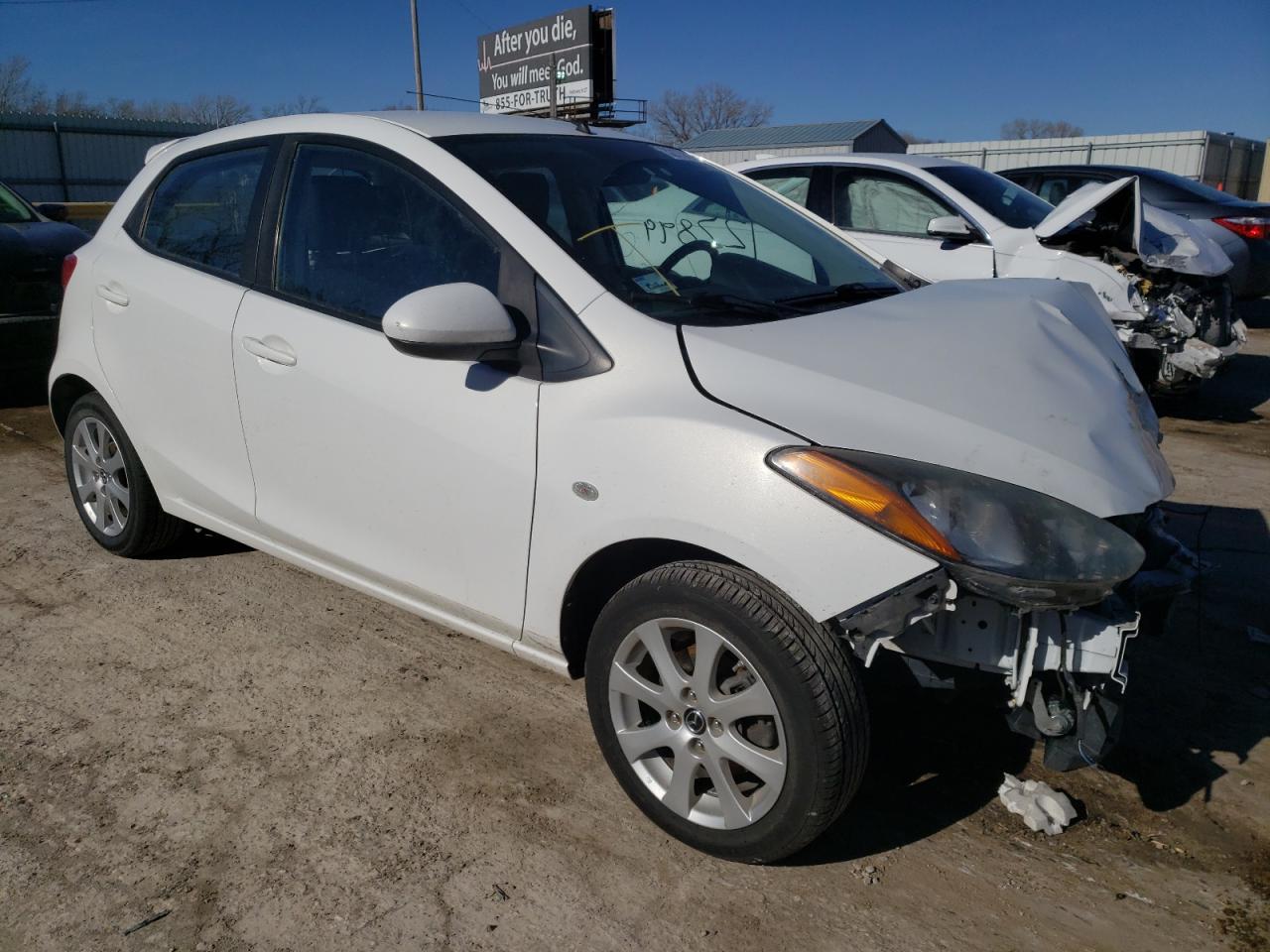 MAZDA MAZDA2 2013 with VIN JM1DE1LY9D0161124 - Photo from auction