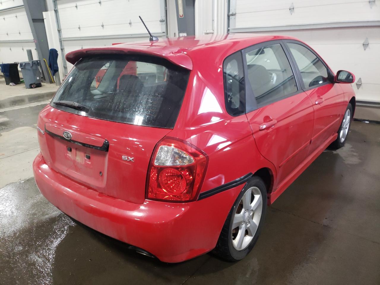 Photo 4 from auction – 2008 KIA SPECTRA5 5 with VIN KNAFE161585021634