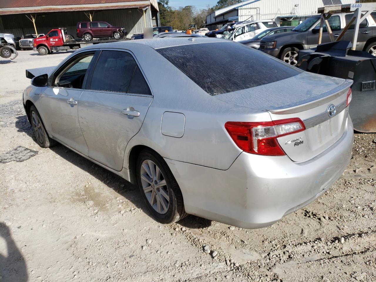Photo 3 from auction – 2012 TOYOTA CAMRY HYBR with VIN 4T1BD1FK8CU059219