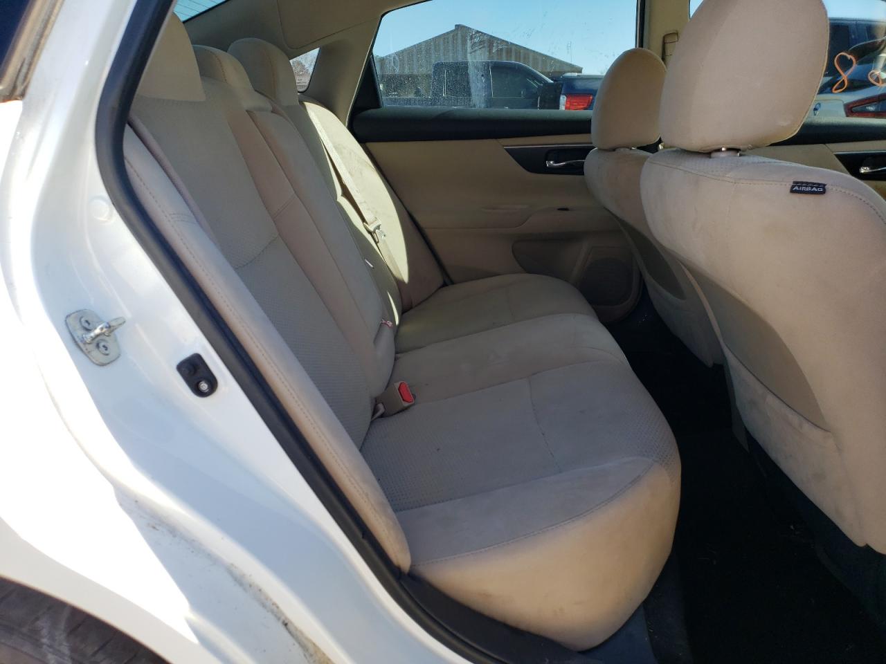Photo 6 from auction – 2015 NISSAN ALTIMA 2.5 with VIN 1N4AL3AP1FN366642