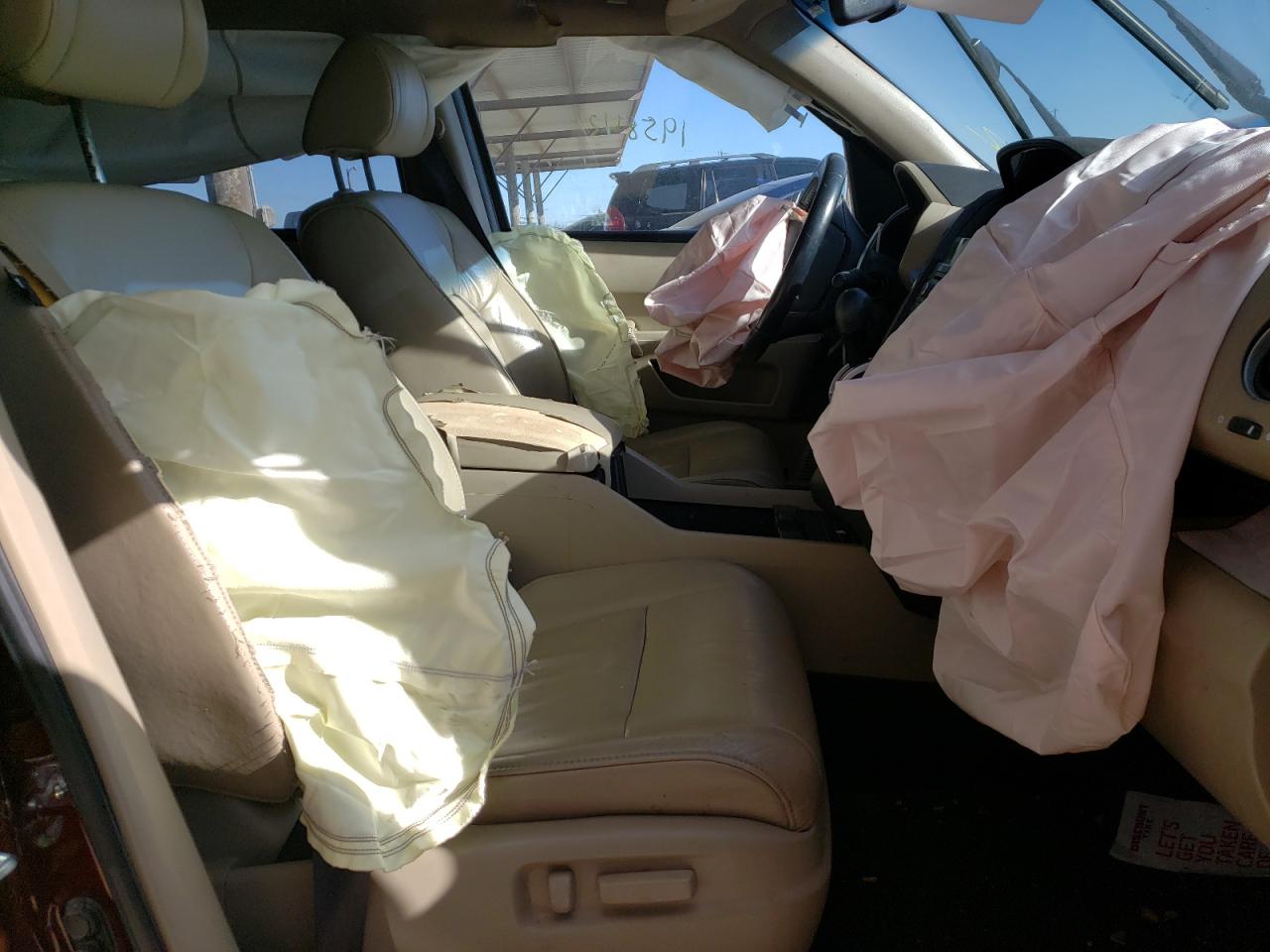 Photo 5 from auction – 2011 HONDA PILOT TOUR with VIN 5FNYF3H9XBB030200