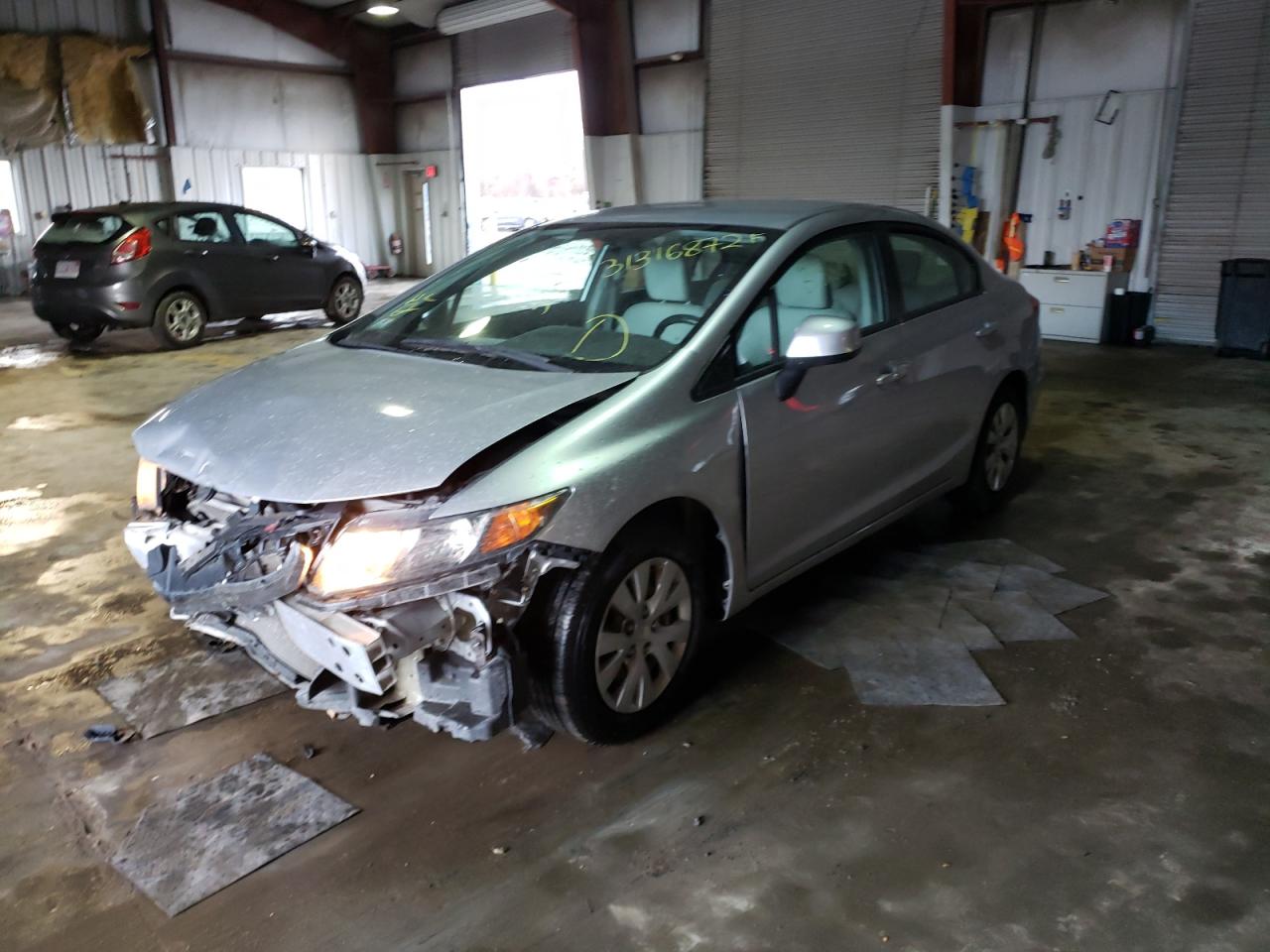 Photo 2 from auction – 2012 HONDA CIVIC LX with VIN 2HGFB2F52CH336334