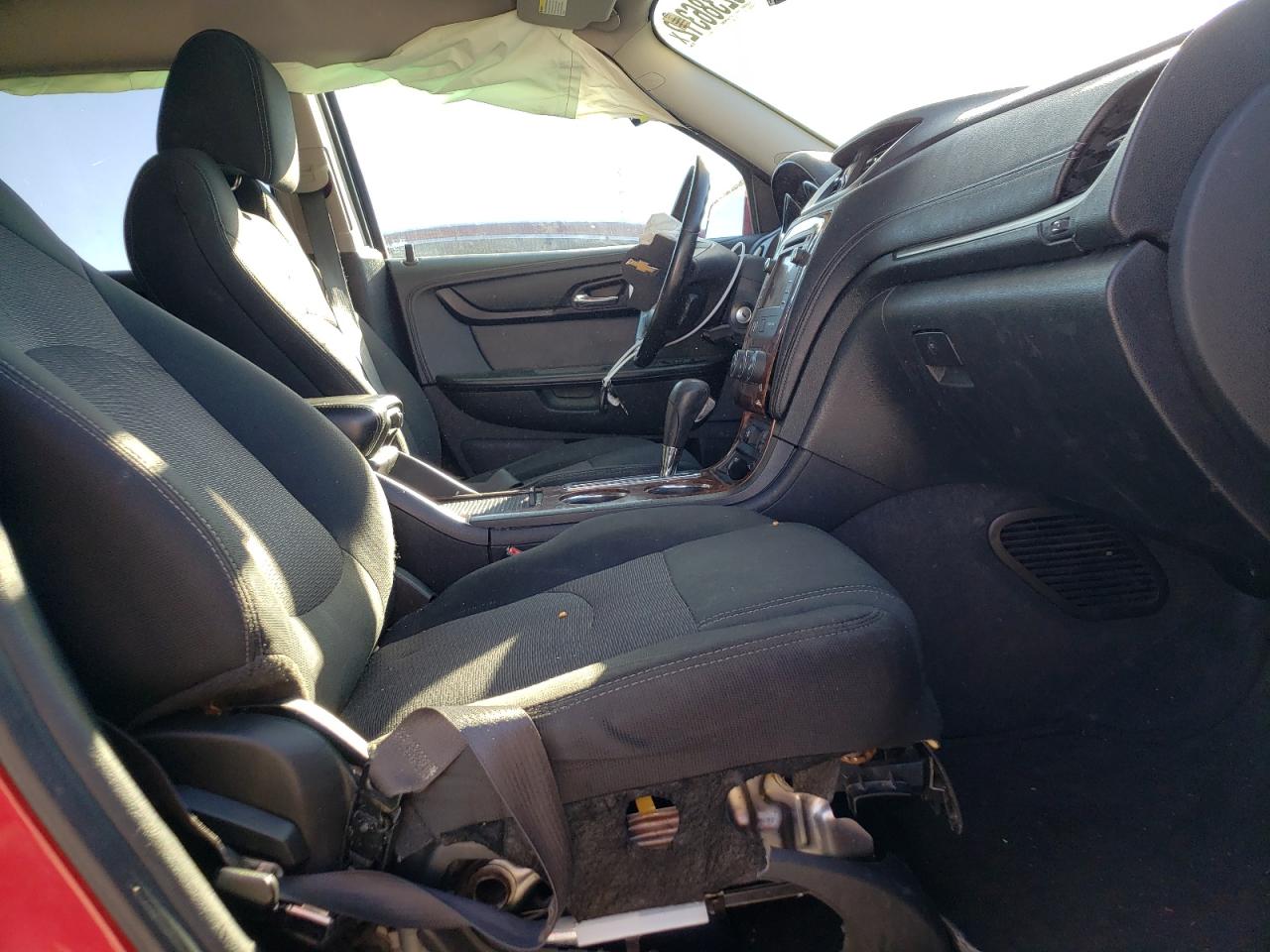 Photo 5 from auction – 2013 CHEVROLET TRAVERSE L with VIN 1GNKRGKDXDJ112626
