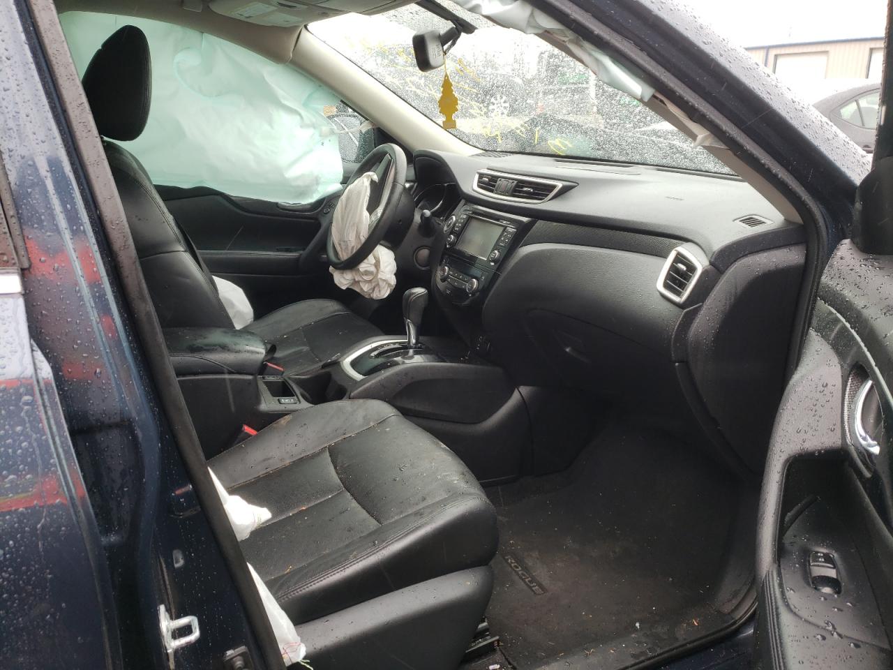 Photo 5 from auction – 2015 NISSAN ROGUE S with VIN 5N1AT2MVXFC803589