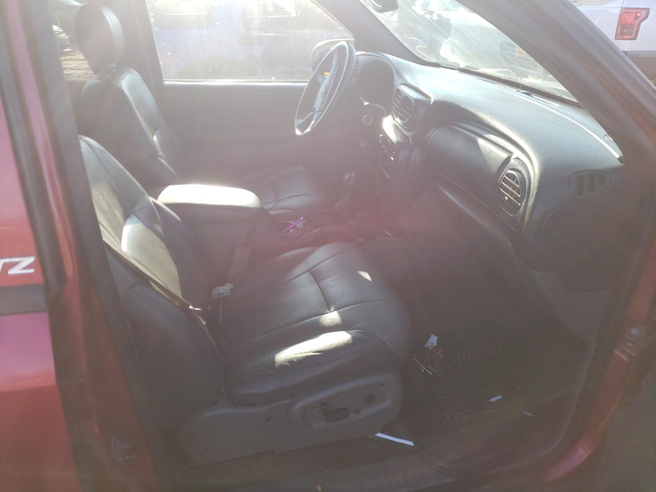 Photo 5 from auction – 2002 CHEVROLET TRAILBLAZE with VIN 1GNDT13S422190086