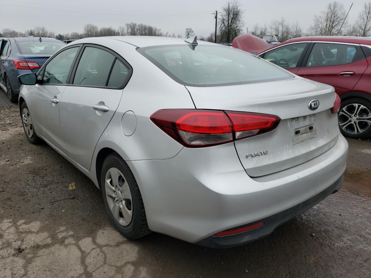Photo 3 from auction – 2017 KIA FORTE LX with VIN 3KPFK4A71HE119170