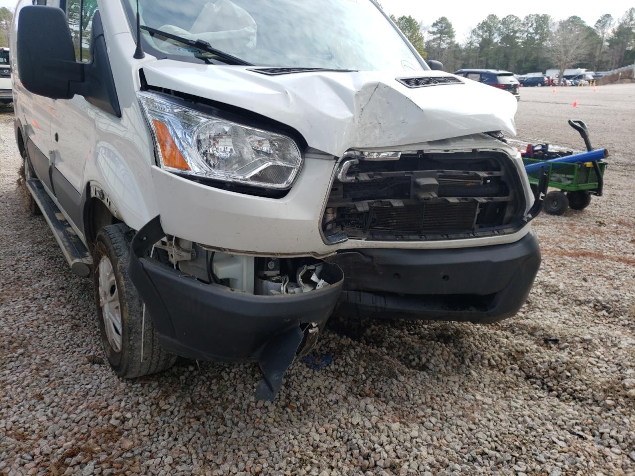 Photo 9 from auction – 2017 FORD TRANSIT T- with VIN 1FTYR1ZM2HKB09676