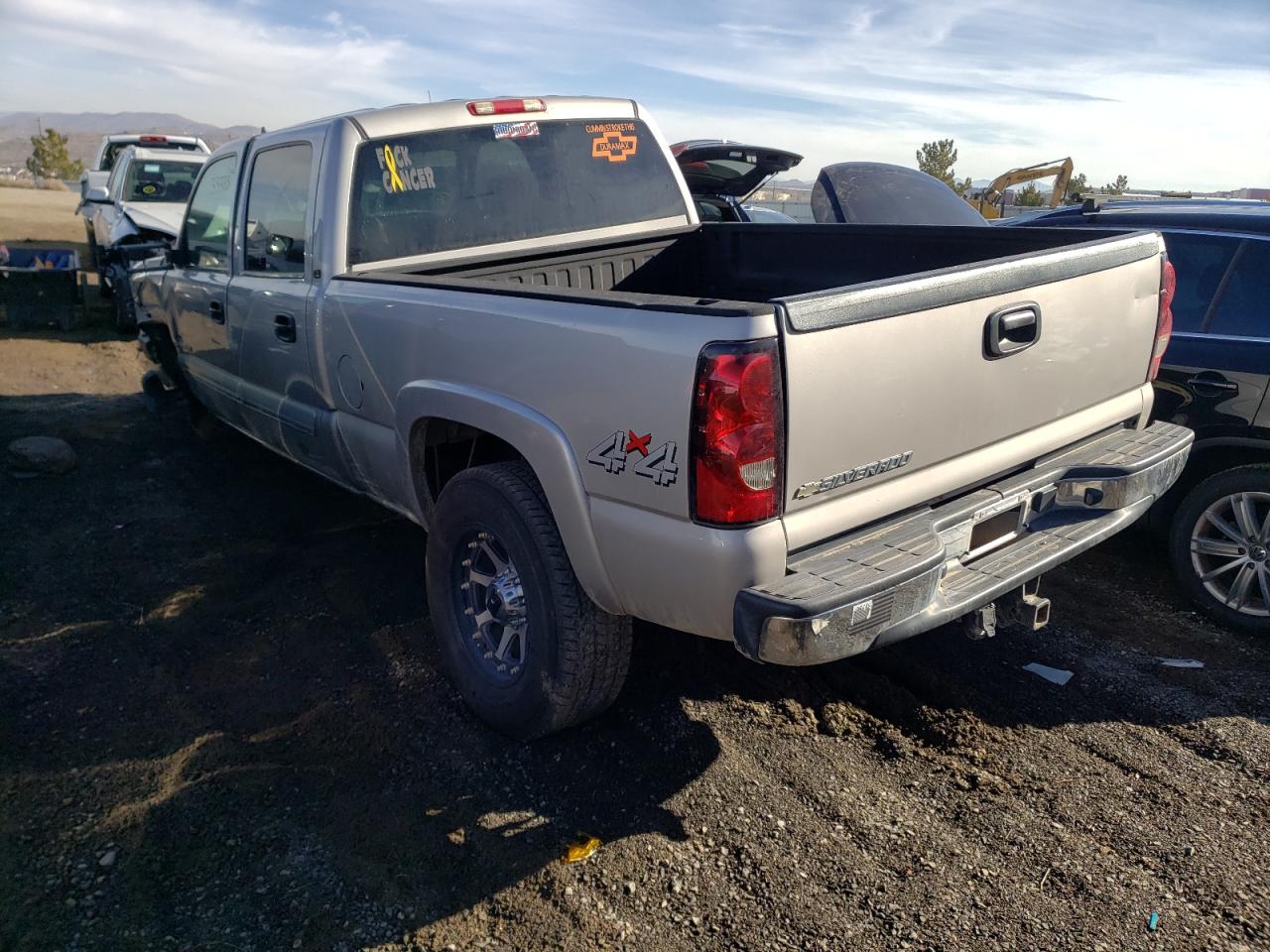 Photo 3 from auction – 2006 CHEVROLET SILVERADO with VIN 1GCHK23D16F197113