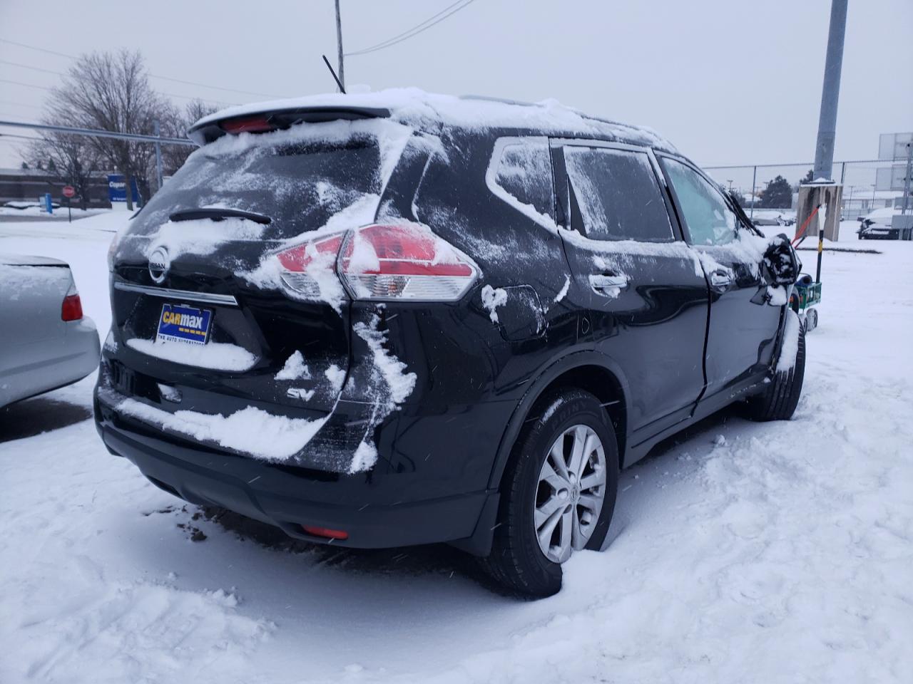 Photo 4 from auction – 2015 NISSAN ROGUE S with VIN KNMAT2MT0FP510926