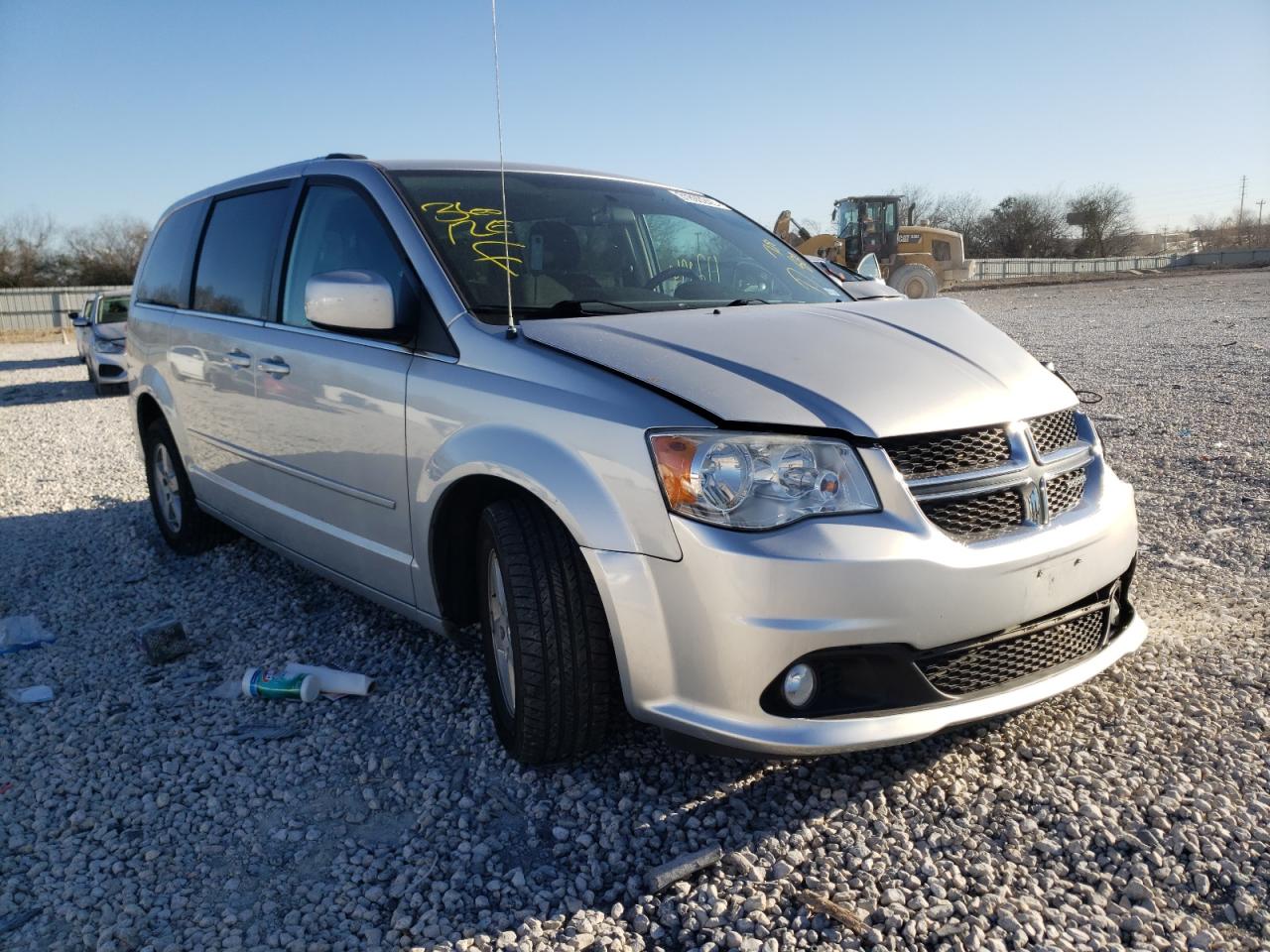 DODGE GRAND CARA 2011 with VIN 2D4RN5DG7BR748821 - Photo from auction