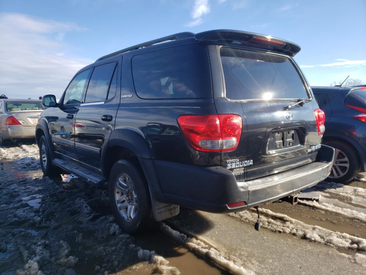 Photo 3 from auction – 2005 TOYOTA SEQUOIA with VIN 5TDBT48A85S248330