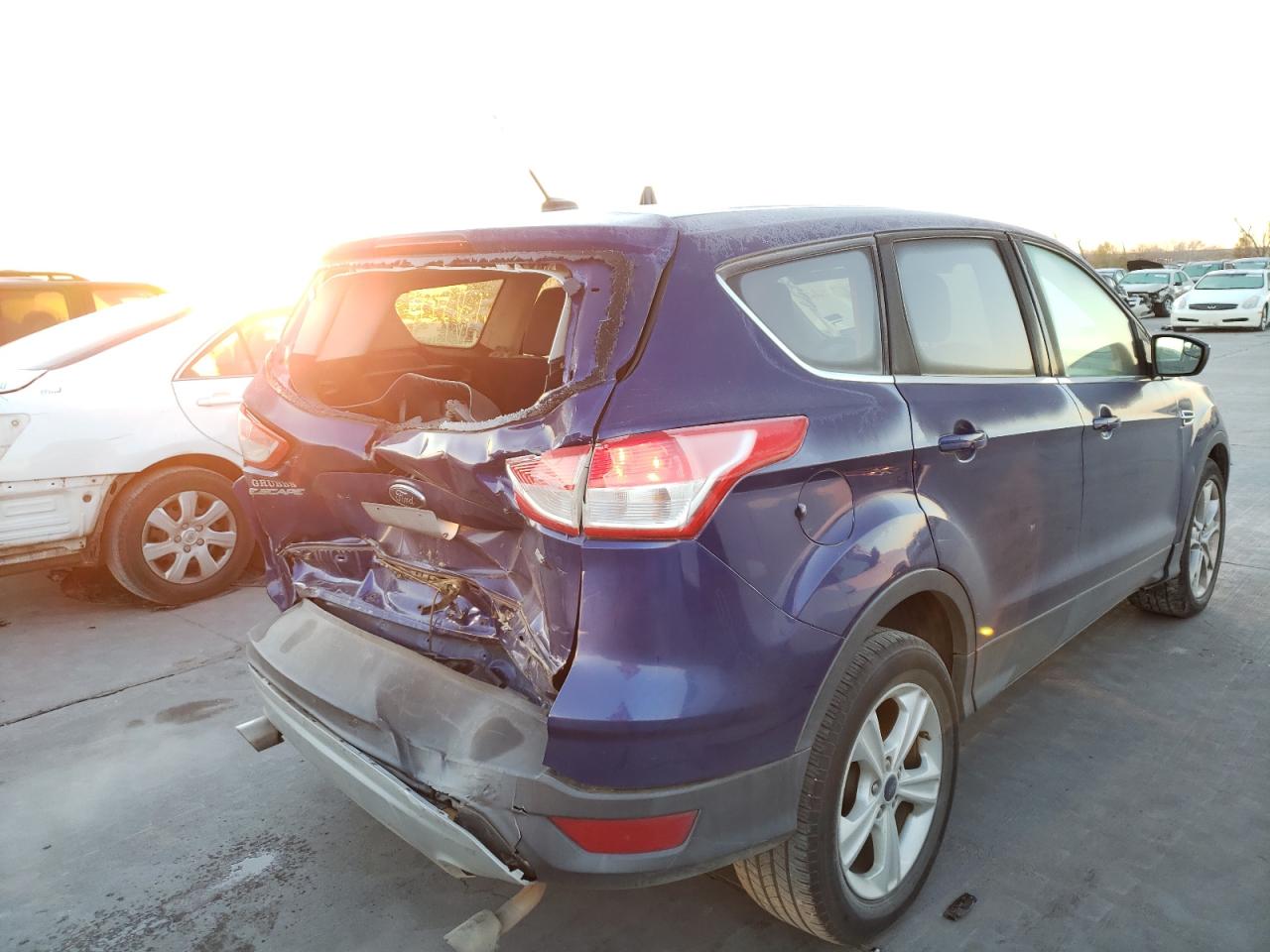 Photo 4 from auction – 2015 FORD ESCAPE SE with VIN 1FMCU0G78FUC61183