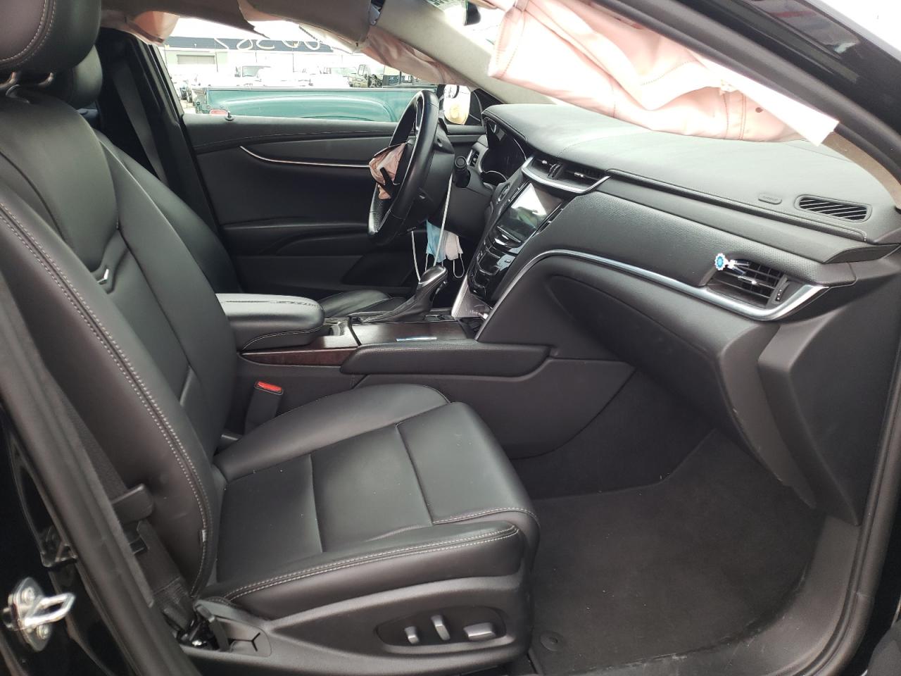 Photo 5 from auction – 2019 CADILLAC XTS with VIN 2G61U5S33K9122800
