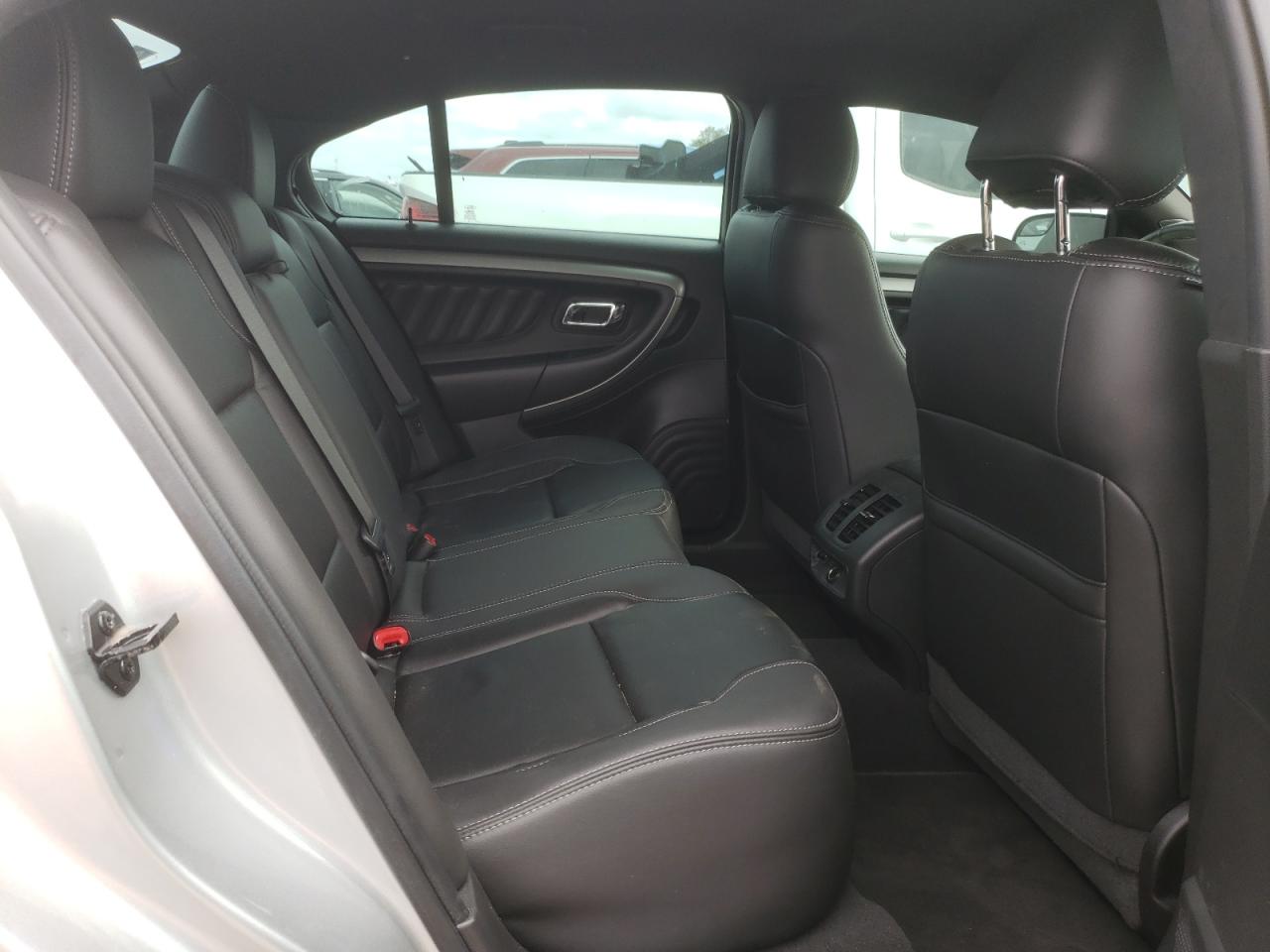 Photo 6 from auction – 2019 FORD TAURUS SEL with VIN 1FAHP2E87KG109712