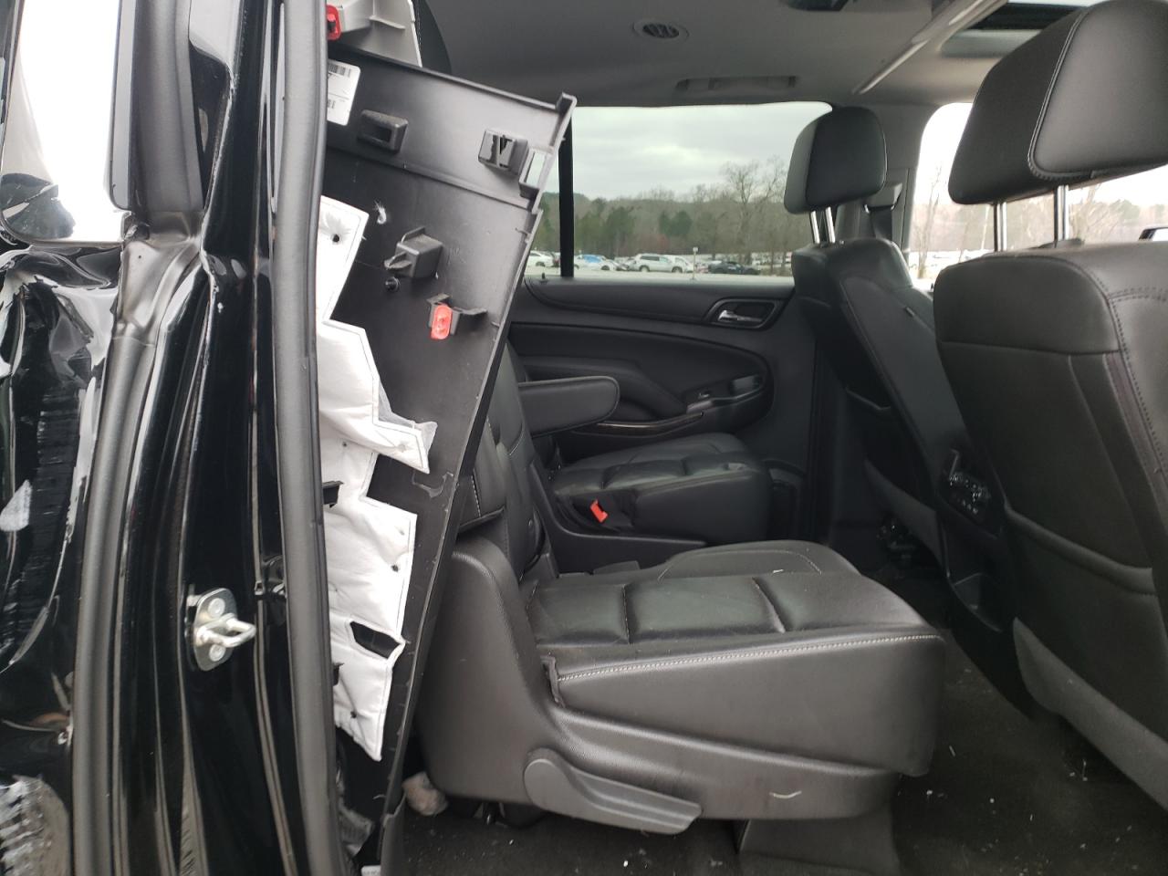 Photo 6 from auction – 2017 CHEVROLET SUBURBAN C with VIN 1GNSCHKC9HR406492