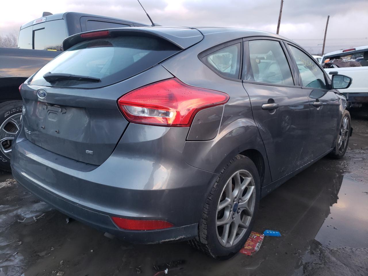 Photo 4 from auction – 2015 FORD FOCUS SE with VIN 1FADP3K21FL212822