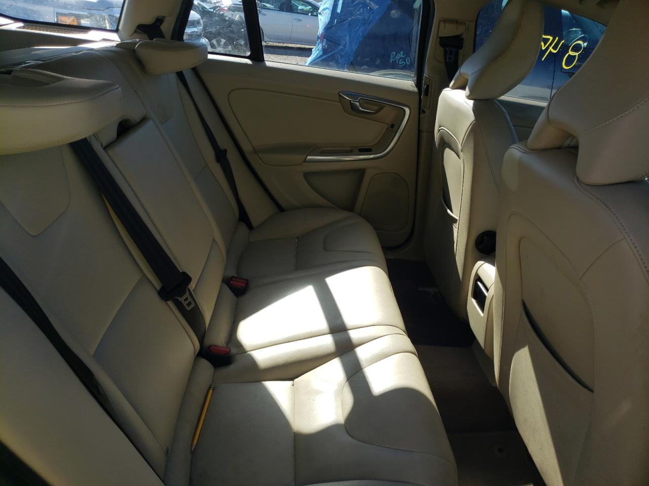Photo 6 from auction – 2015 VOLVO V60 PLATIN with VIN YV140MED1F1213749