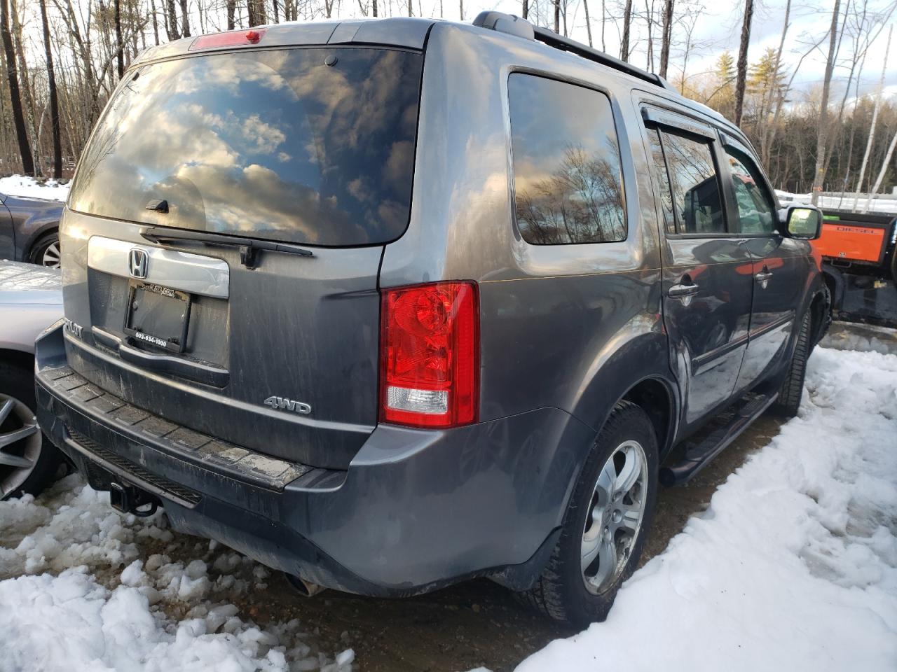 Photo 4 from auction – 2012 HONDA PILOT EXL with VIN 5FNYF4H50CB047317