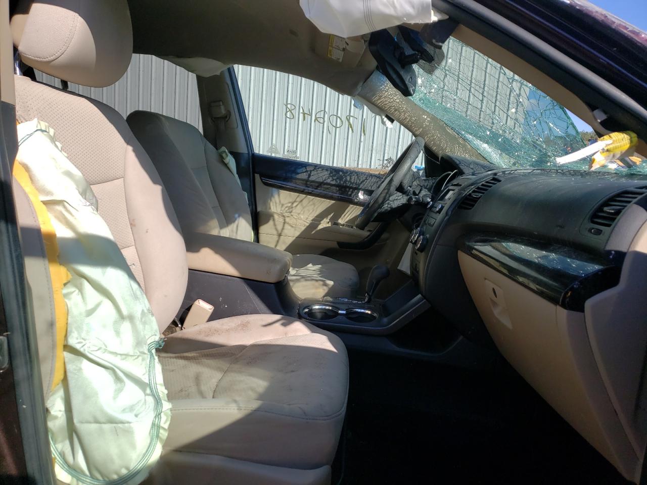 Photo 5 from auction – 2011 KIA SORENTO BA with VIN 5XYKT3A11BG068751