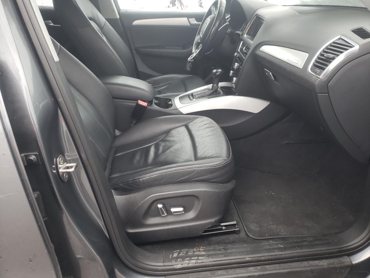Photo 5 from auction – 2014 AUDI Q5 PREMIUM with VIN WA1CFAFPXEA125413
