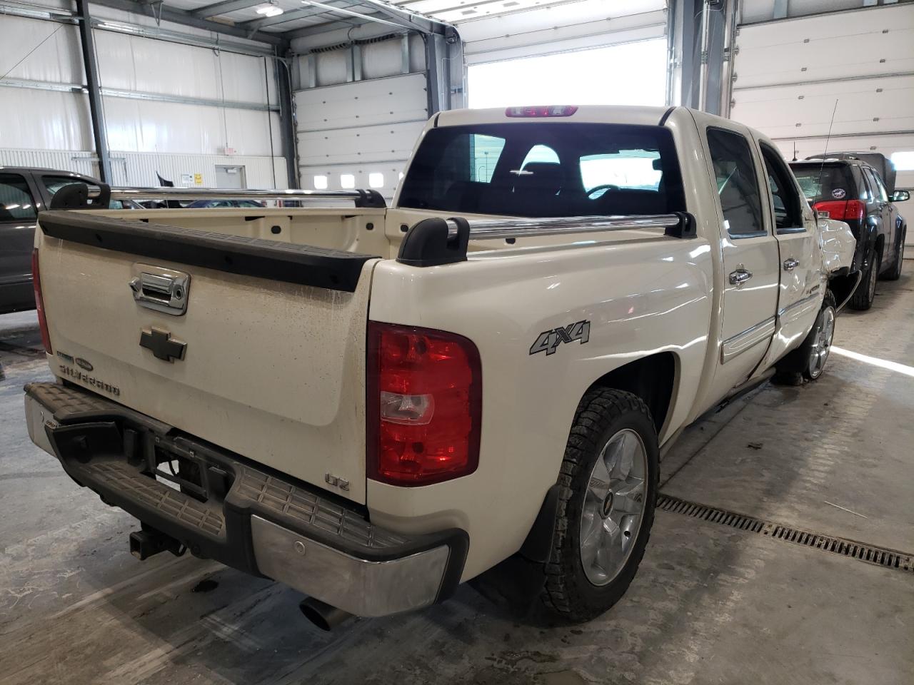 Photo 4 from auction – 2011 CHEVROLET SILVERADO with VIN 3GCPKTE33BG248254