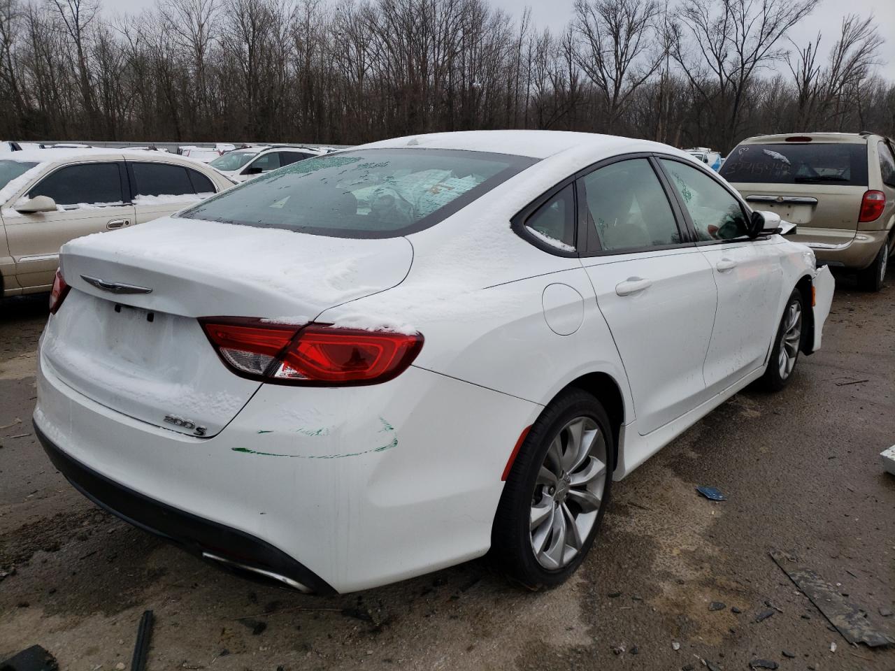 Photo 4 from auction – 2016 CHRYSLER 200 S with VIN 1C3CCCBB2GN107606