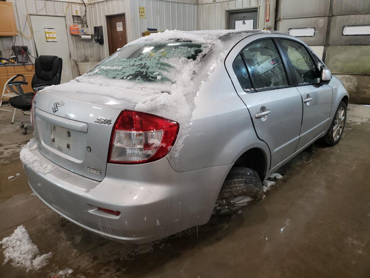 Photo 4 from auction – 2011 SUZUKI SX4 LE with VIN JS2YC5A21B6302202