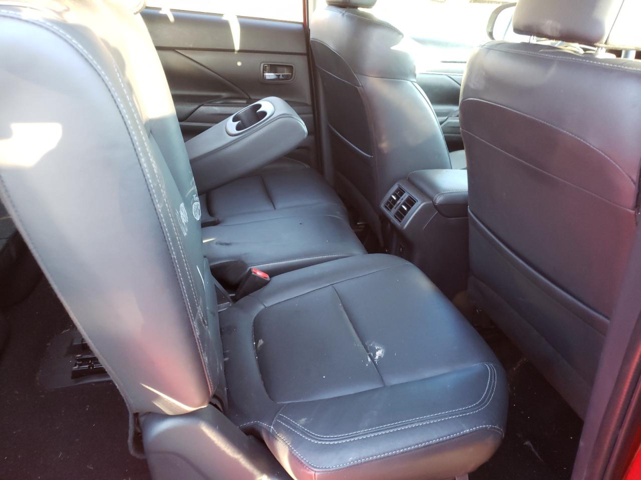Photo 6 from auction – 2019 MITSUBISHI OUTLANDER with VIN JA4AZ3A30KZ040897
