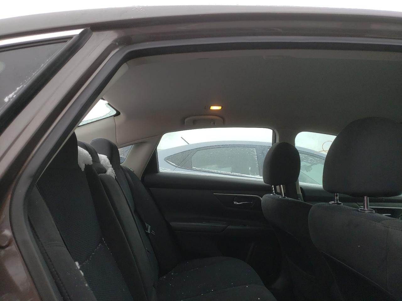 Photo 6 from auction – 2015 NISSAN ALTIMA 2.5 with VIN 1N4AL3AP4FN921244