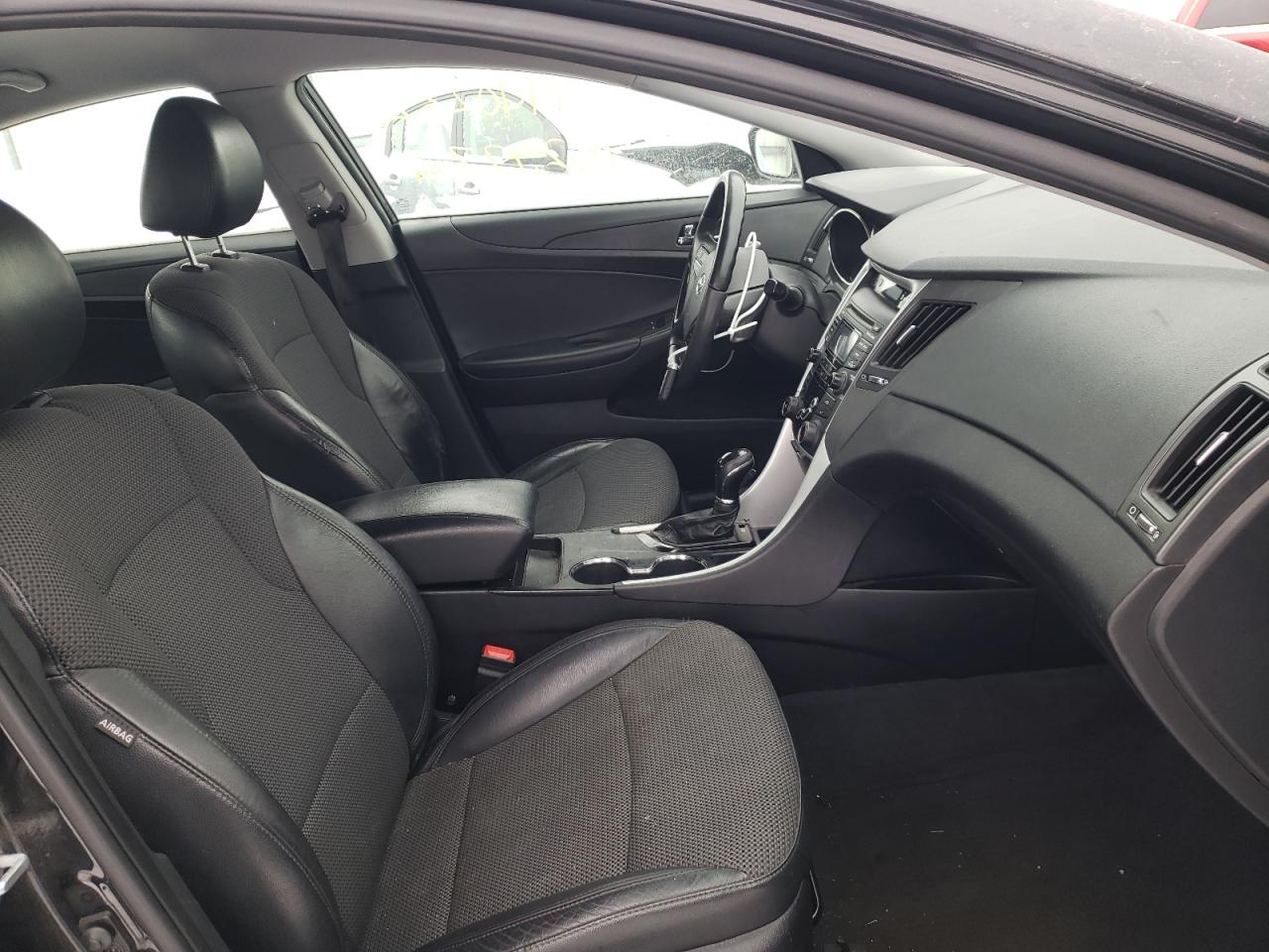 Foto 5 de la subasta – 2012 HYUNDAI SONATA SE con VIN 5NPEC4AC1CH426803