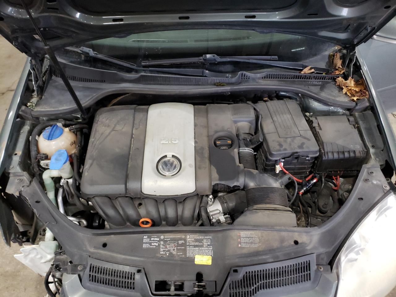 Photo 7 from auction – 2007 VOLKSWAGEN RABBIT with VIN WVWDS71K37W144167