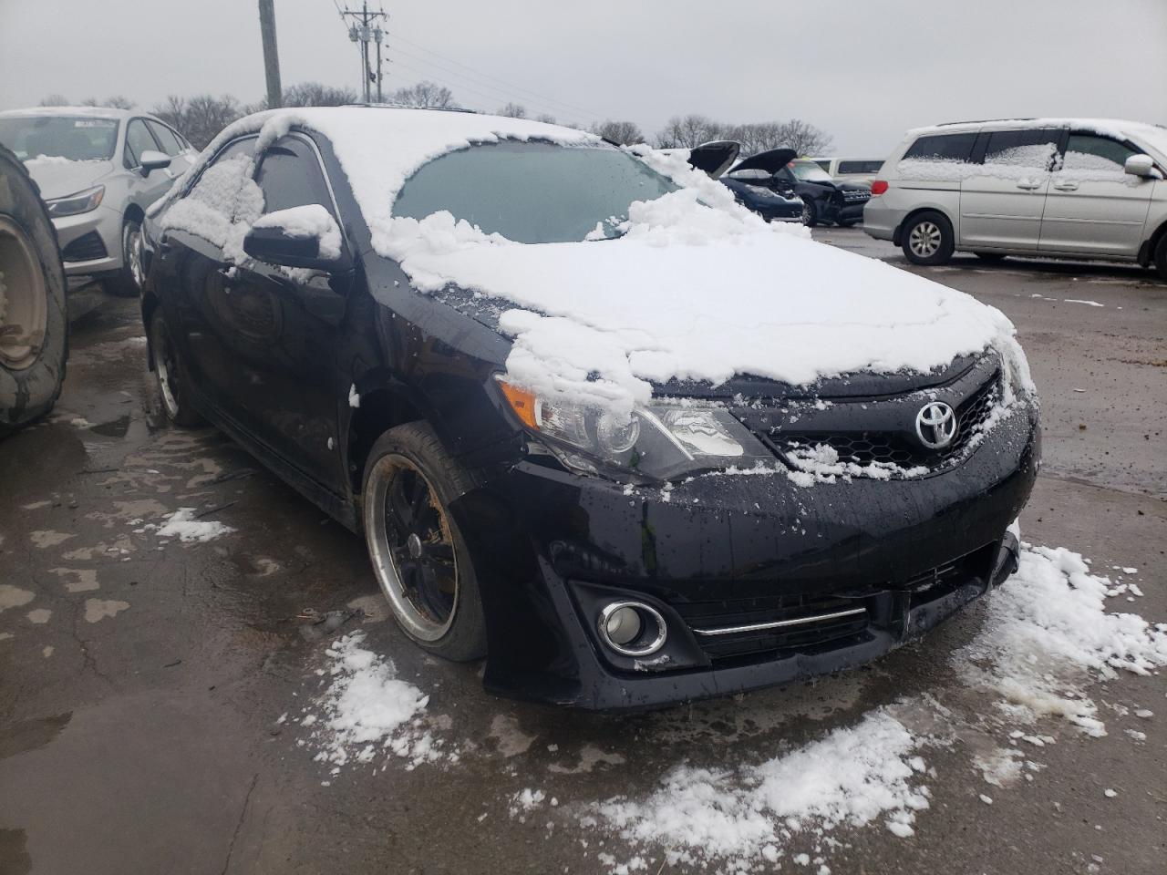 TOYOTA CAMRY L 2014 with VIN 4T1BF1FKXEU823990 - Photo from auction