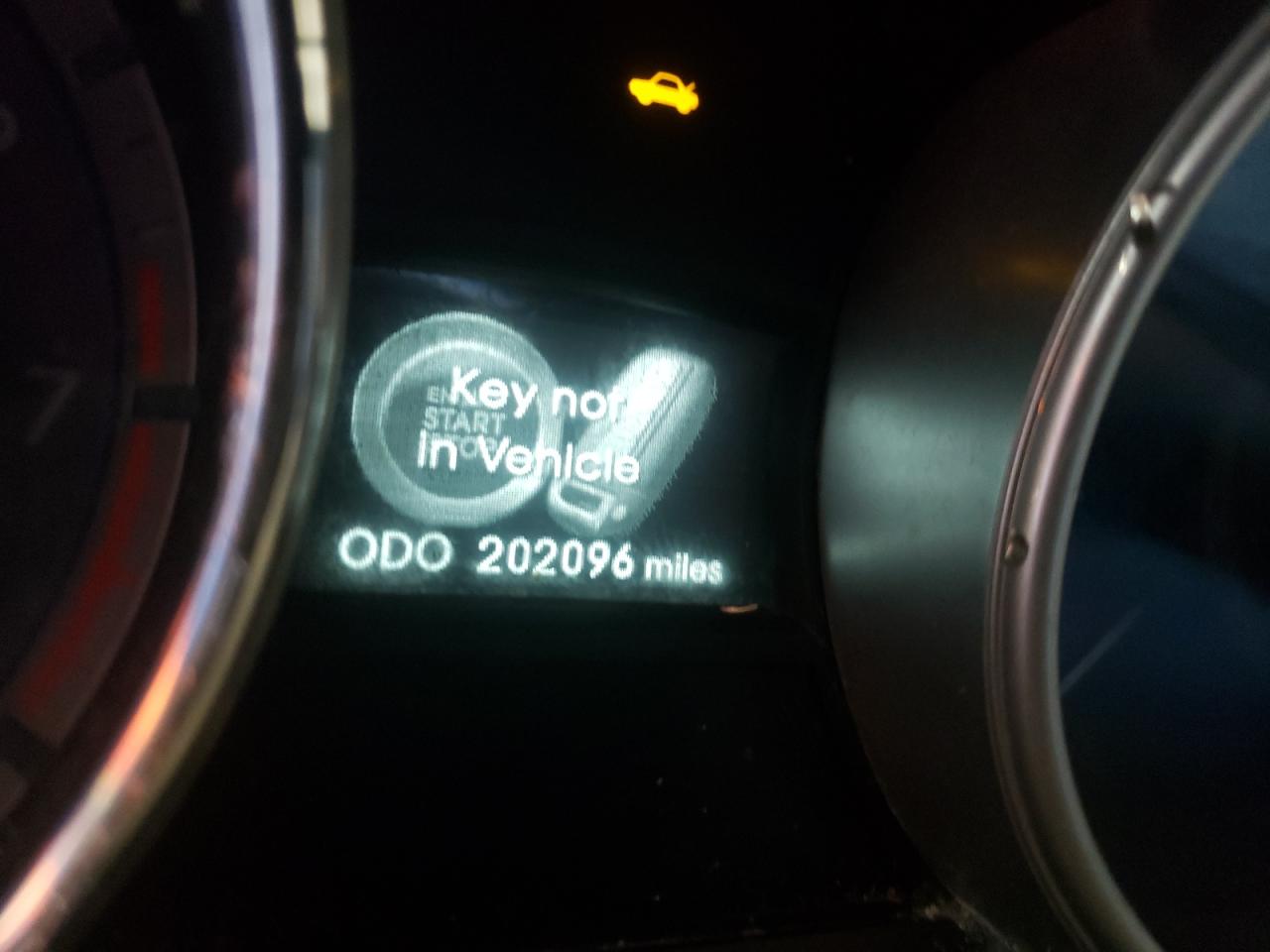 Photo 8 from auction – 2011 HYUNDAI SONATA SE with VIN 5NPEC4AC6BH089463