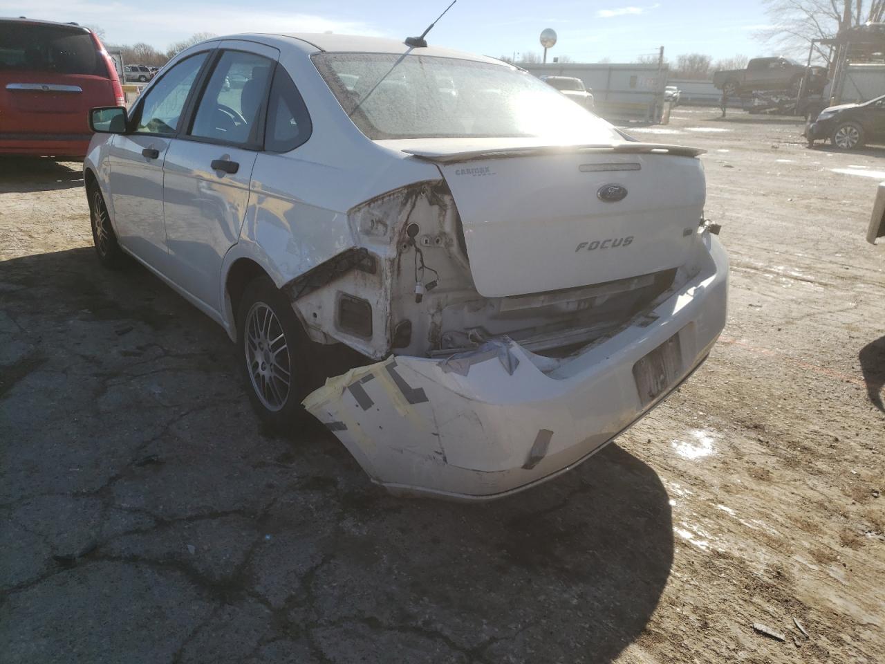 Photo 3 from auction – 2010 FORD FOCUS SE with VIN 1FAHP3FN2AW290748