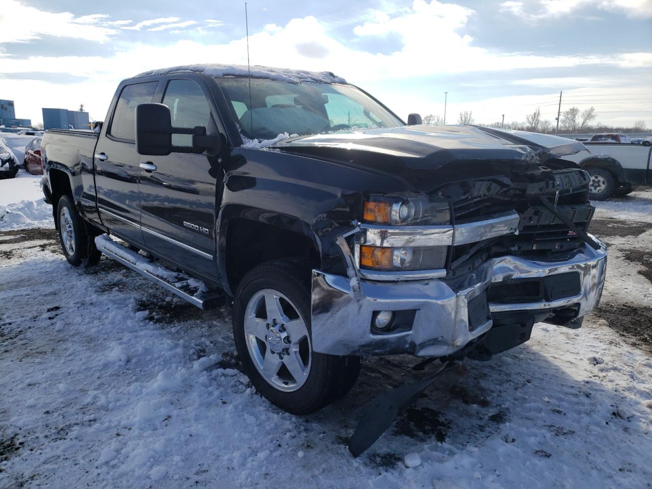 CHEVROLET SILVERADO 2015 with VIN 1GC1KWE87FF158115 - Photo from auction