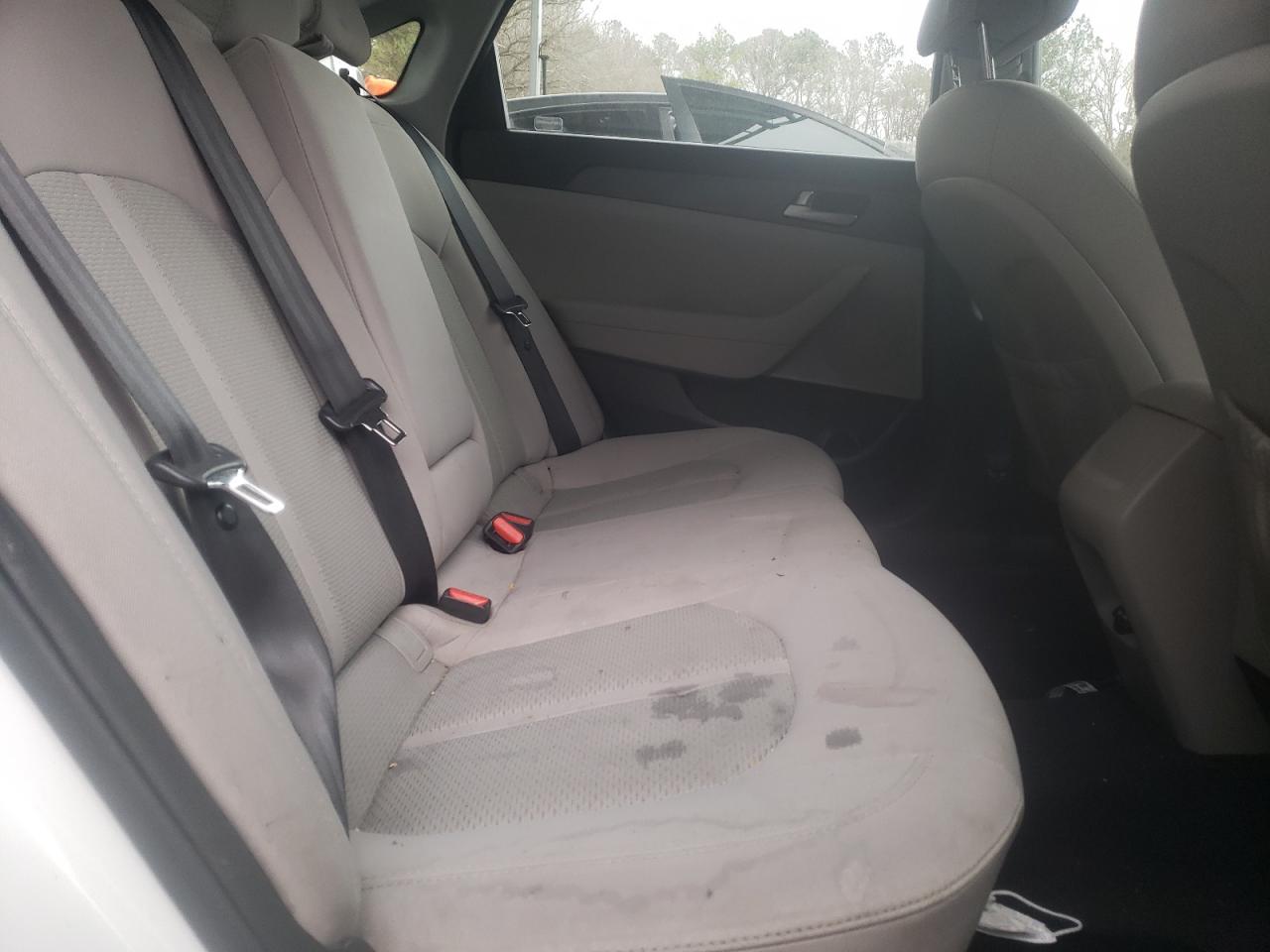 Photo 6 from auction – 2017 HYUNDAI SONATA SE with VIN 5NPE24AF6HH578984
