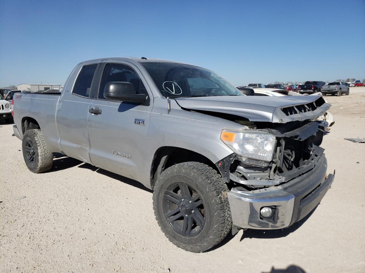 TOYOTA TUNDRA DOU 2015 with VIN 5TFRY5F19FX177983 - Photo from auction
