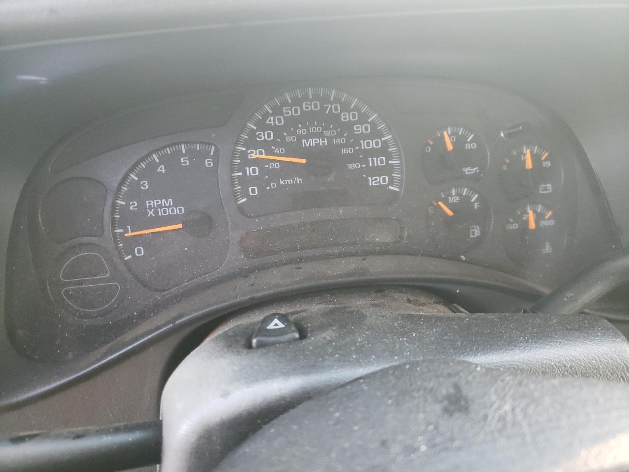 Photo 8 from auction – 2003 CHEVROLET SILVERADO with VIN 2GCEC19V031369788