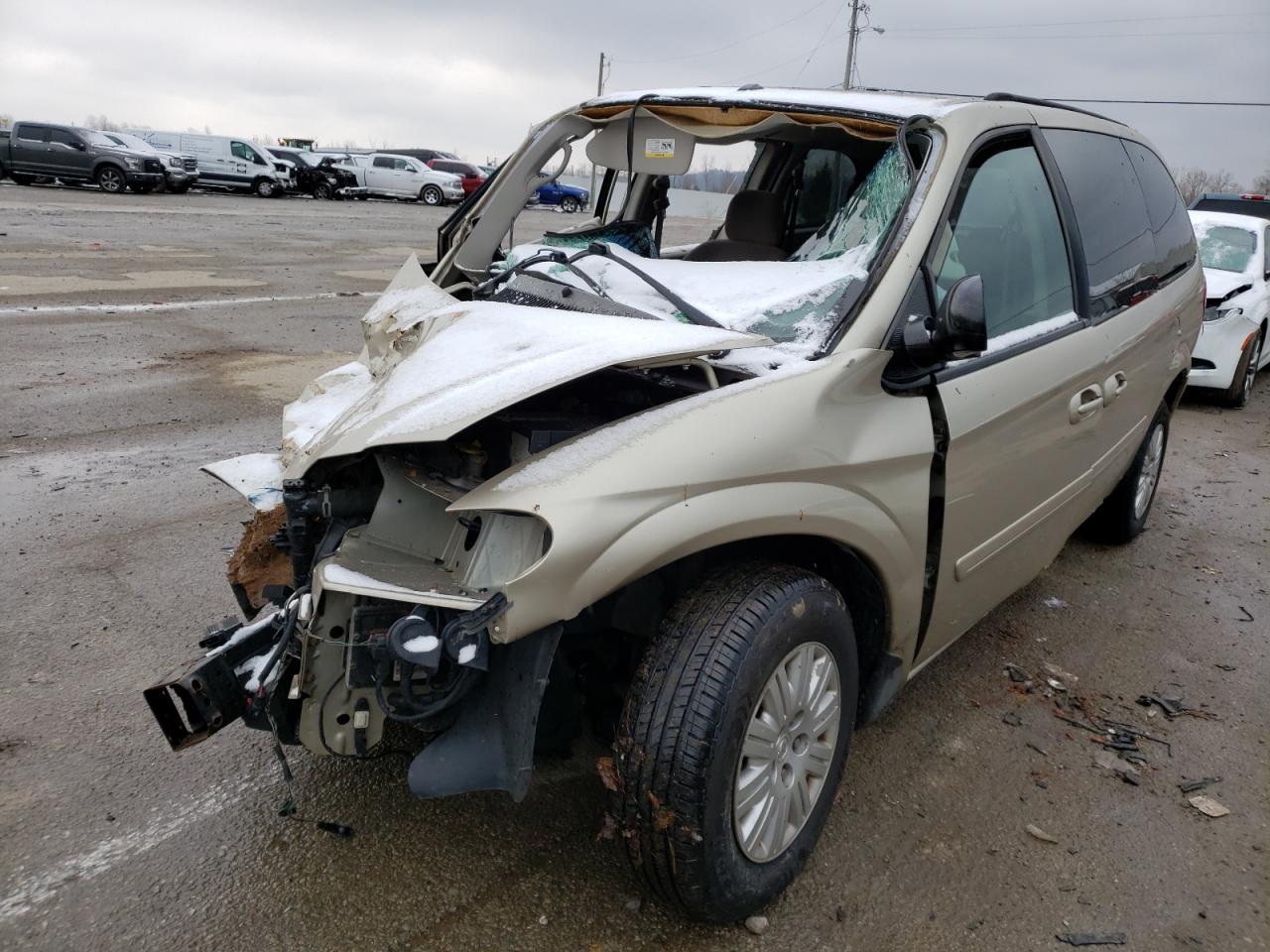 Photo 10 from auction – 2006 CHRYSLER TOWN & COU with VIN 1A4GP44R96B750997