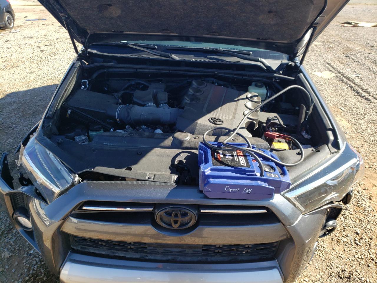 Photo 7 from auction – 2020 TOYOTA 4RUNNER SR with VIN JTEBU5JR1L5804804