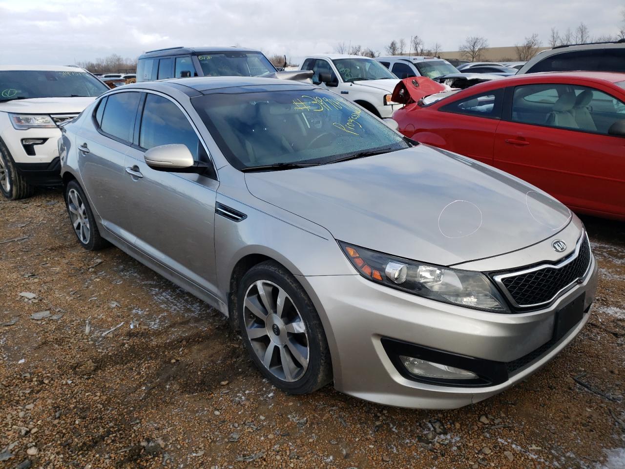 KIA OPTIMA SX 2012 with VIN 5XXGR4A68CG033880 - Photo from auction