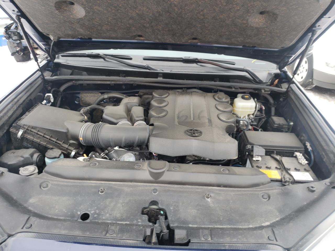 Photo 7 from auction – 2020 TOYOTA 4RUNNER SR with VIN JTEBU5JR1L5802664