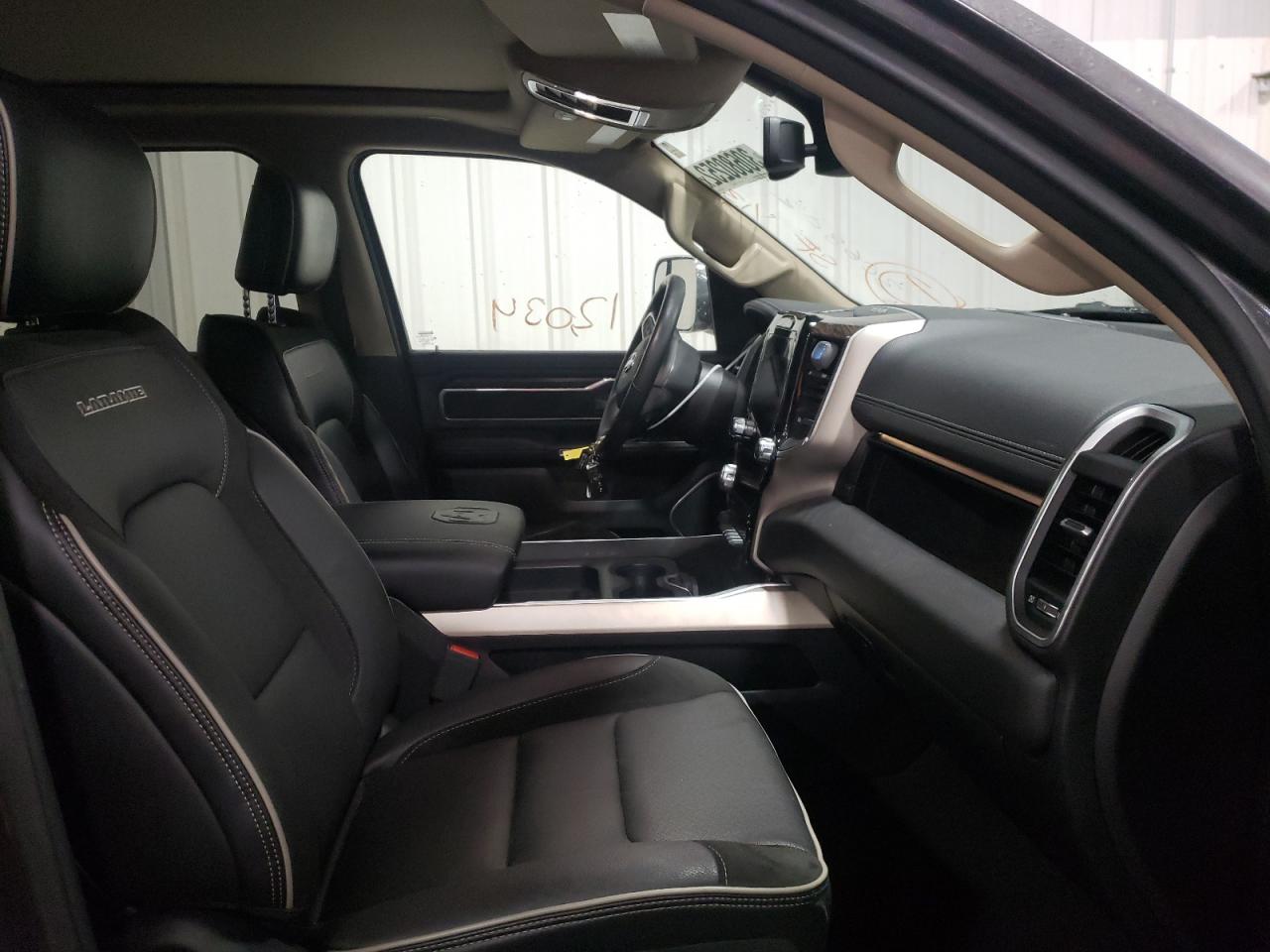 Photo 5 from auction – 2020 RAM 1500 LARAM with VIN 1C6SRFJT2LN379138