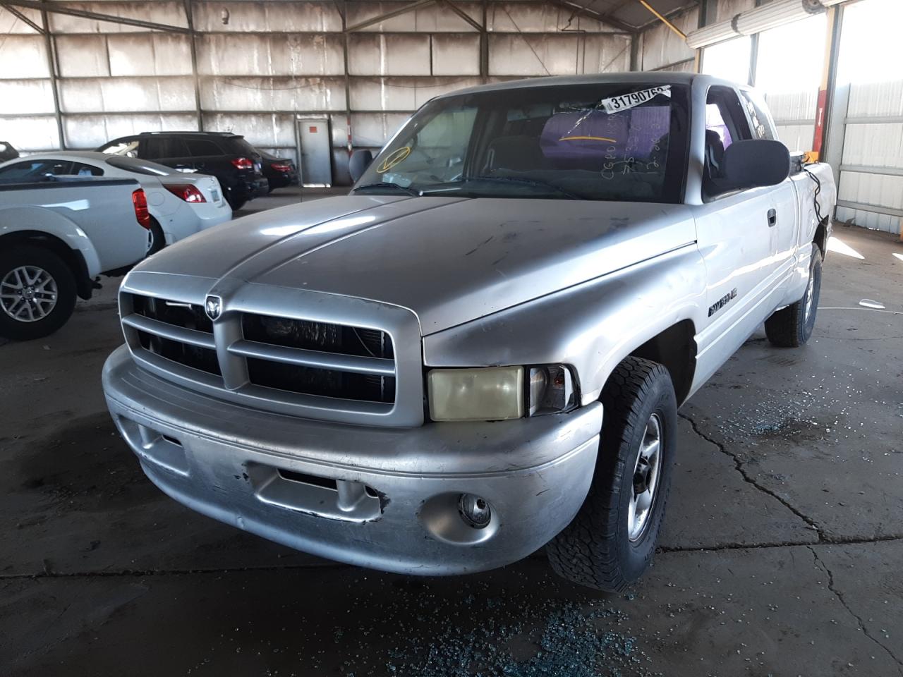 Photo 2 from auction – 2001 DODGE RAM 1500 with VIN 3B7HC13Z61G753281