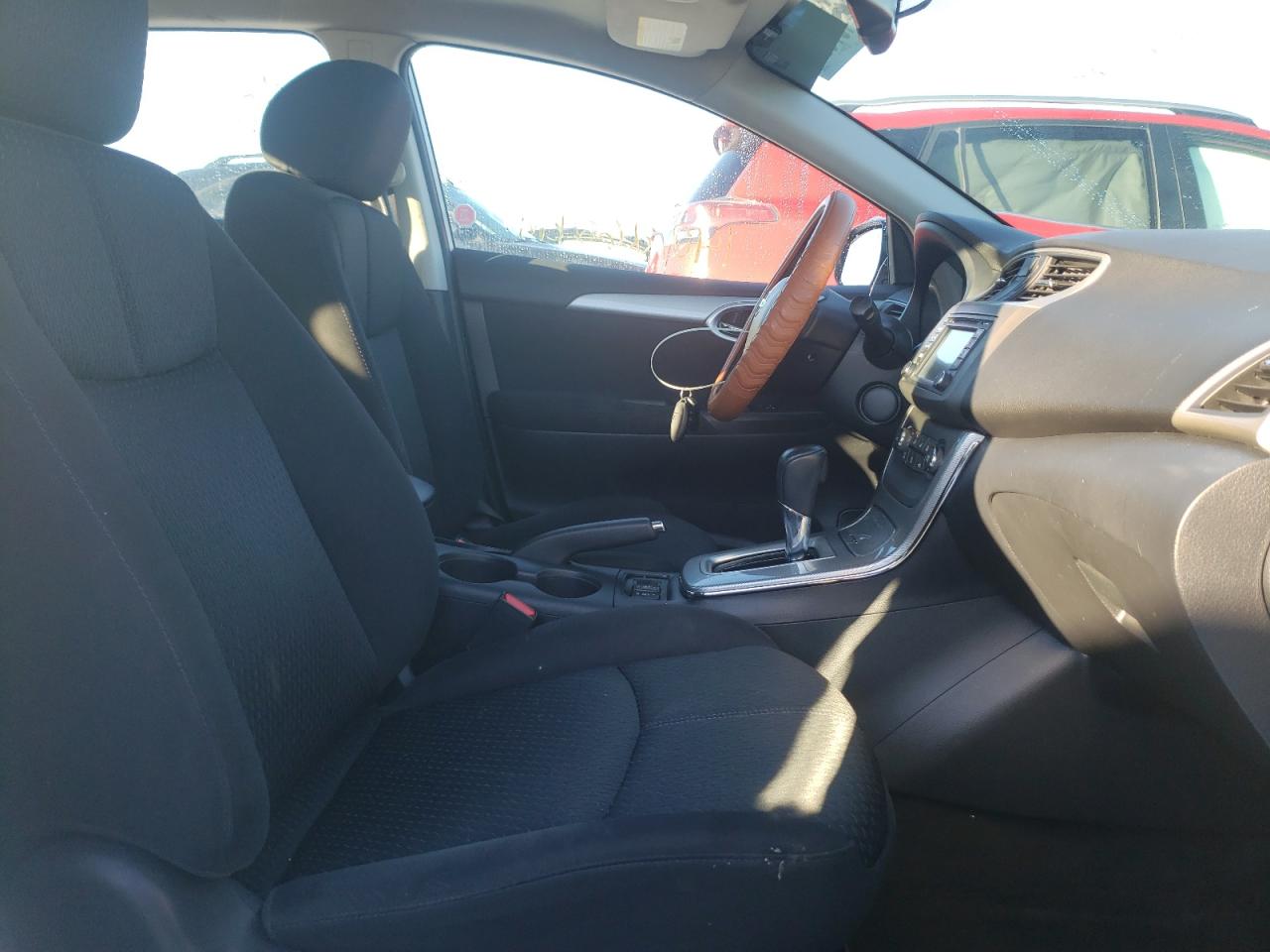 Photo 5 from auction – 2014 NISSAN SENTRA S with VIN 3N1AB7AP2EL617058
