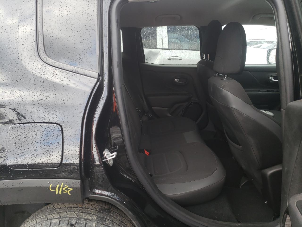Photo 6 from auction – 2017 JEEP RENEGADE L with VIN ZACCJBBB3HPF53459