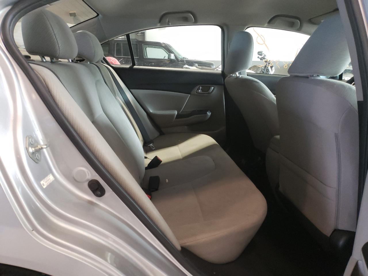 Photo 6 from auction – 2013 HONDA CIVIC LX with VIN 2HGFB2F56DH587469